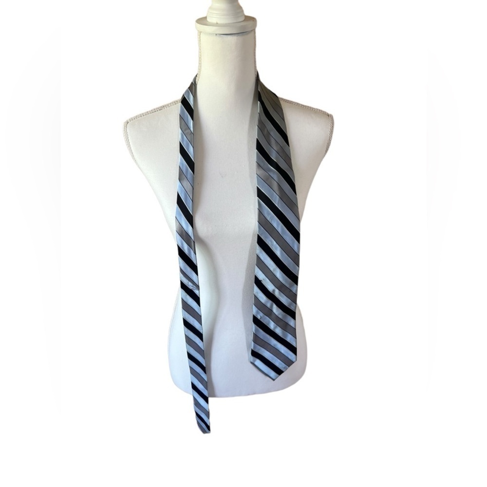 Jones New York Diagonal Striped‎ Silk Tie Blue Black Gray Classic Necktie